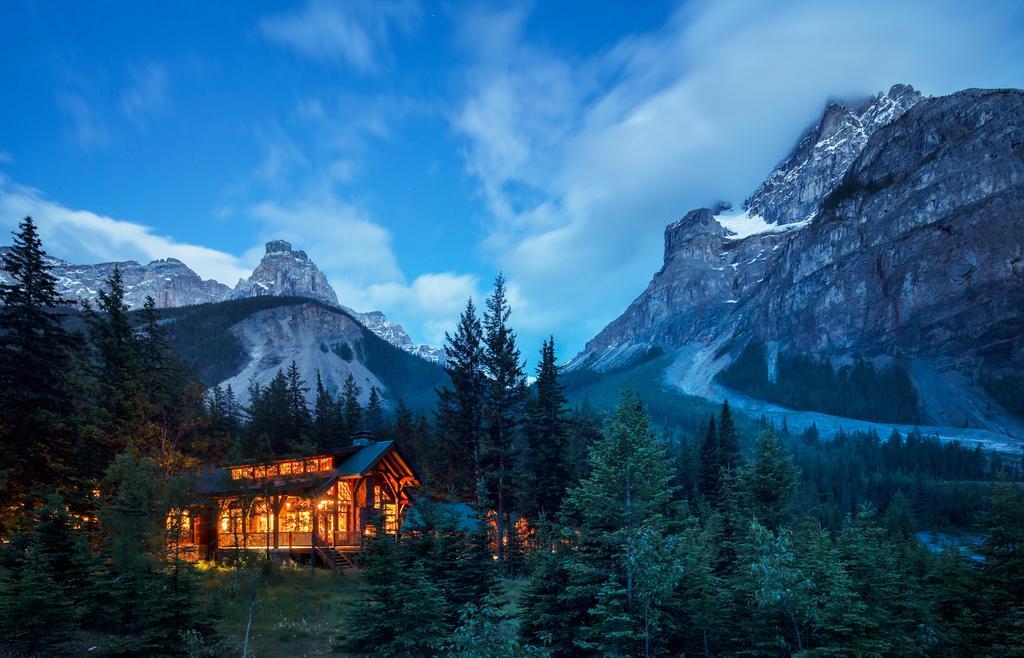 Cathedral Mountain Lodge Field Exterior foto